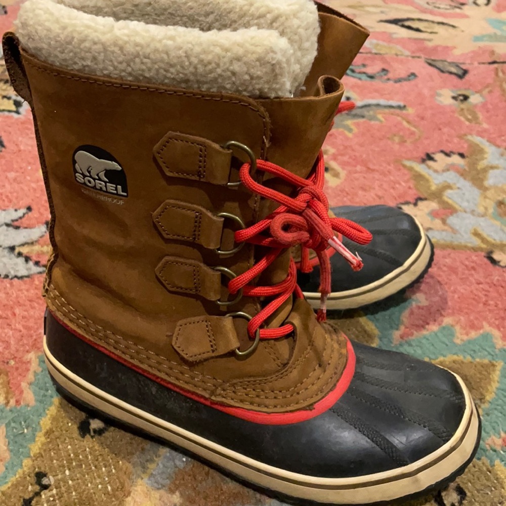 Sorel waterproof boots in great condition